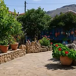 Rhodes Archaggelos Retreat-Nest Among Garden